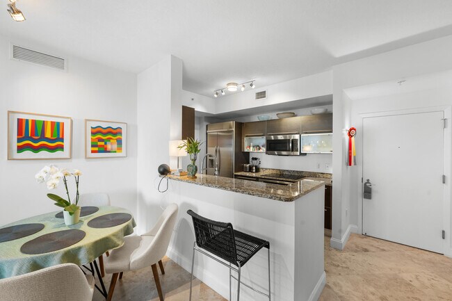 Photo - 550 Okeechobee Blvd Unit 1407