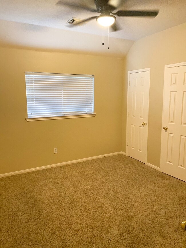 Building Photo - 19219 Sarah Ann Ct