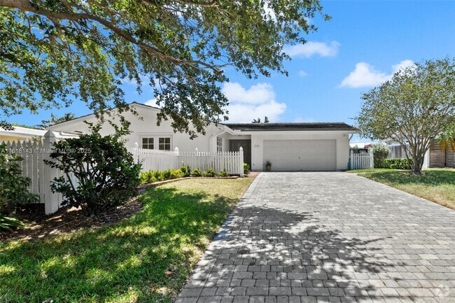 Building Photo - 2070 NE 54th Ct Rental