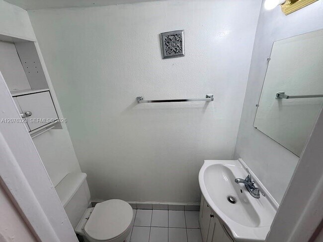 1300 W 47th Pl Unit 216A