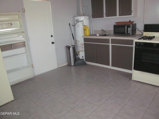 Photo - 4409 Madera Ave