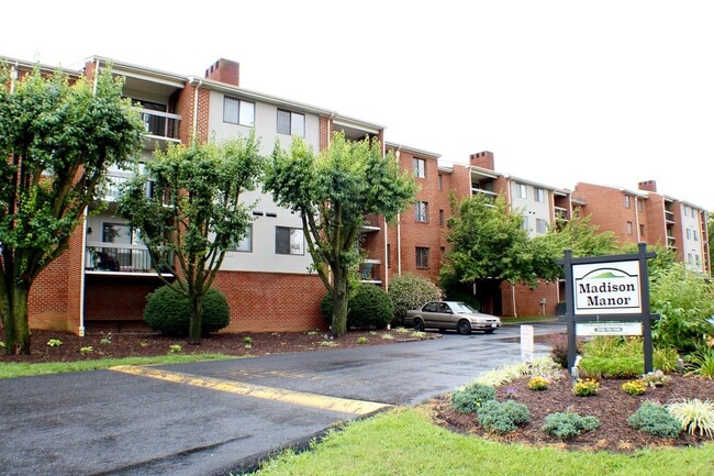 Photo - 1018-8 Blue Ridge Dr