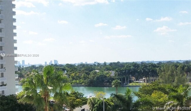 Building Photo - 5555 Collins Ave Unit 7T