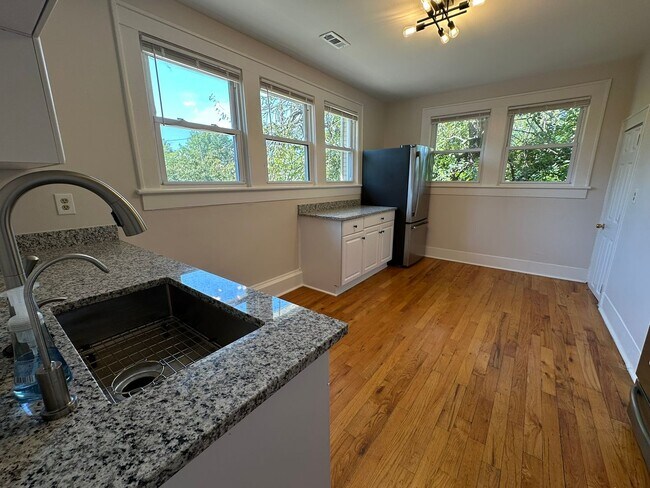 Photo - 35 Perry Ave Unit C