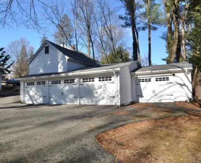 Photo - 46 N Main St Unit 3