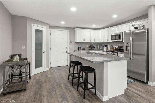 Photo - 2964 Berman St