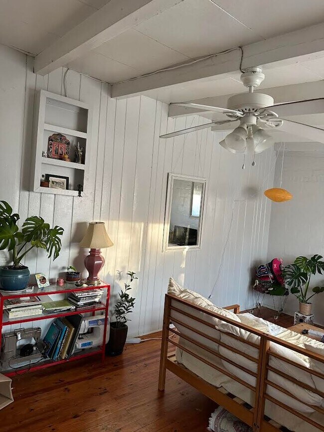 Photo - 135 Glencrest Dr Unit Glencrest B