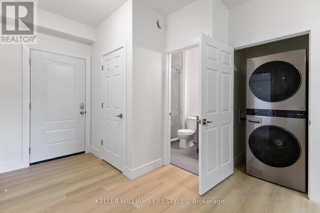 Photo - 178 Woodward Ave