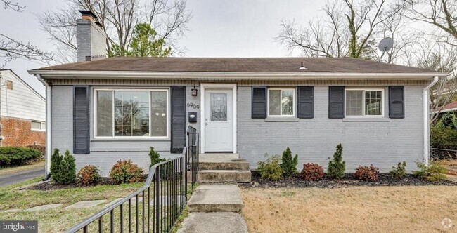 Building Photo - 6909 Kipling Pkwy Rental