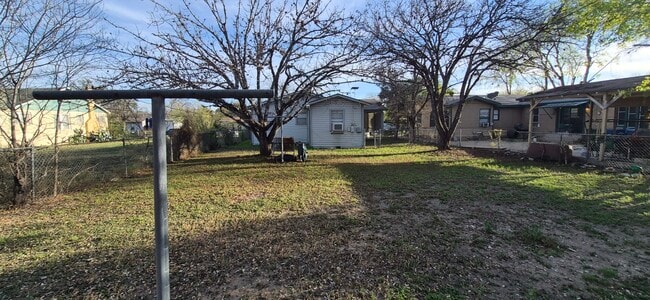 Photo - 1431 Aransas Ave