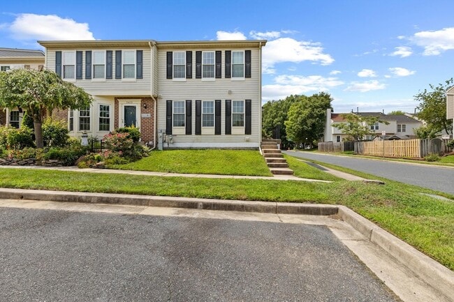 Building Photo - 5411 Castlestone Dr