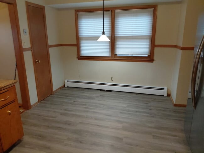 Photo - 4321 N 99th St