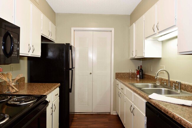 Two bedroom Kitchen