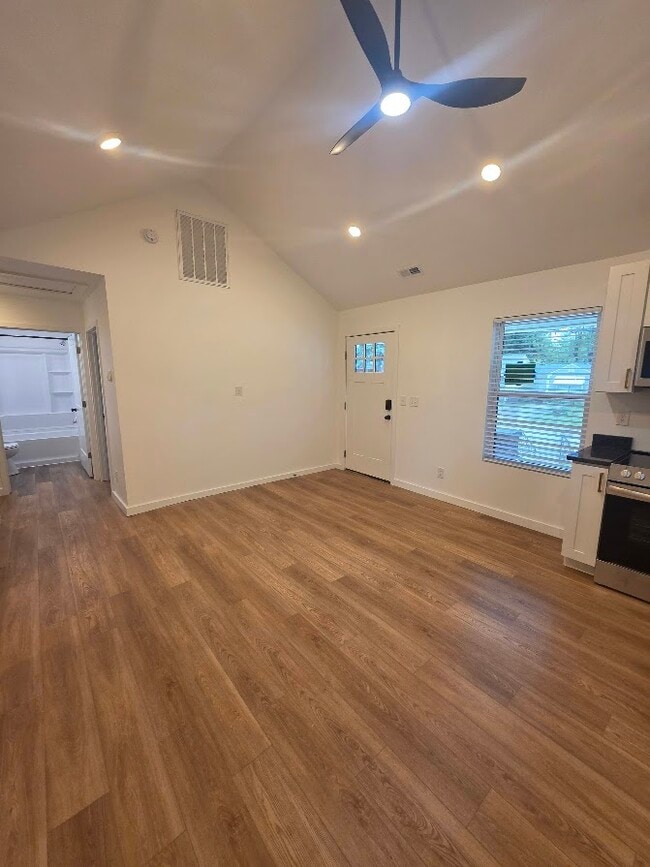 Photo - 259 S Walnut Ave