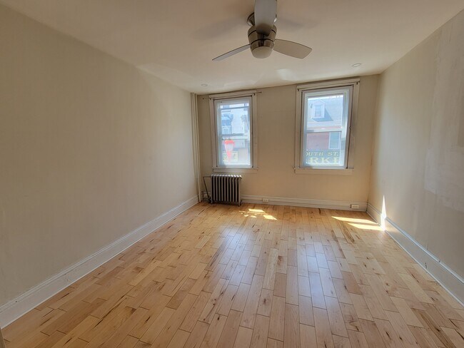 Photo - 409 South St Unit 2