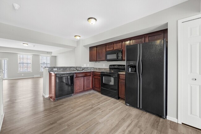 Photo - Towne Center Flats - 14154 Lakeside Blvd.