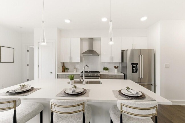 Photo - 775 Juniper St NE Unit 528