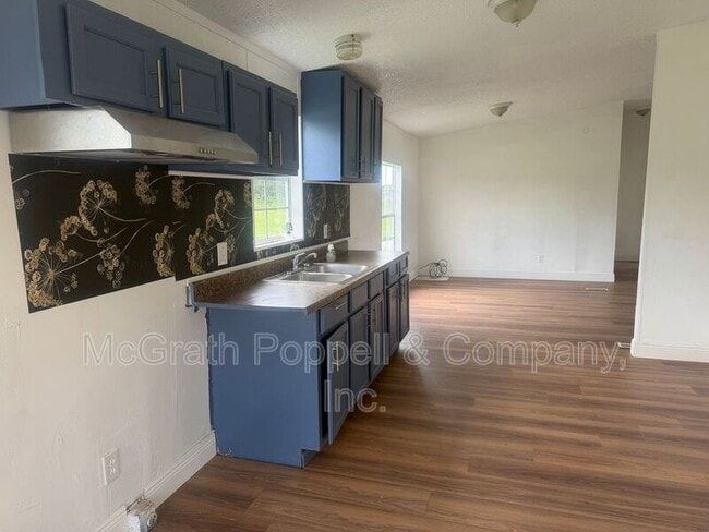 Photo - 7310 Ismail Rd