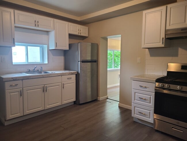 Photo - 31 Upland Ave