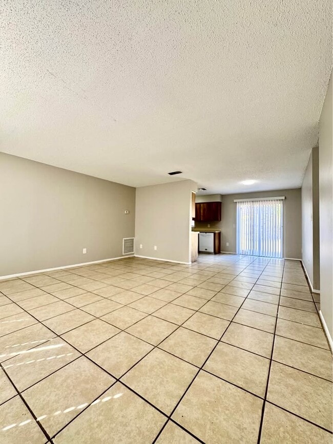 Photo - 166 Rosedale Dr