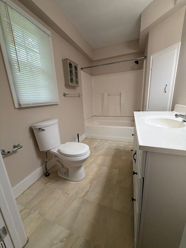 Photo - 781 Westwood Ave