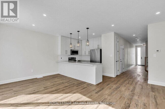 Photo - 175 Doan Dr