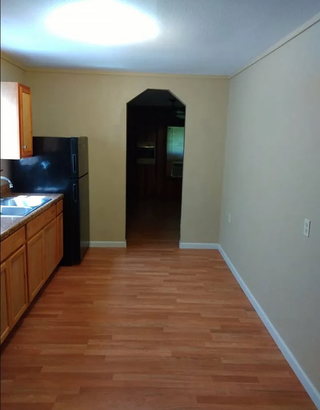 Photo - 115 Florida St