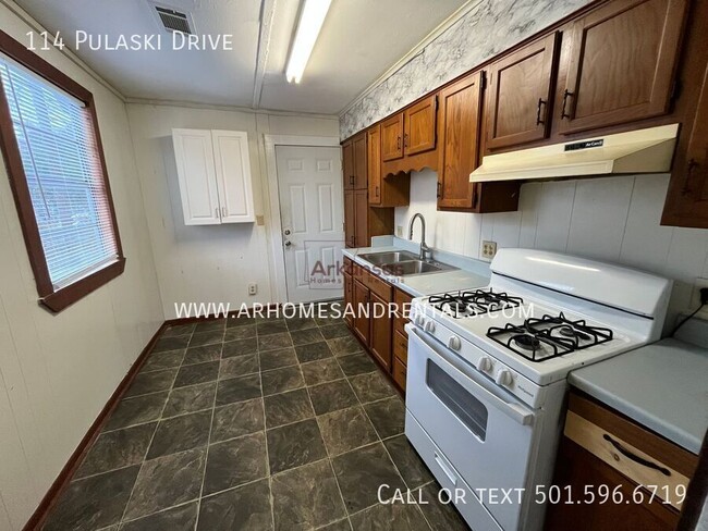 Photo - 114 Pulaski Dr