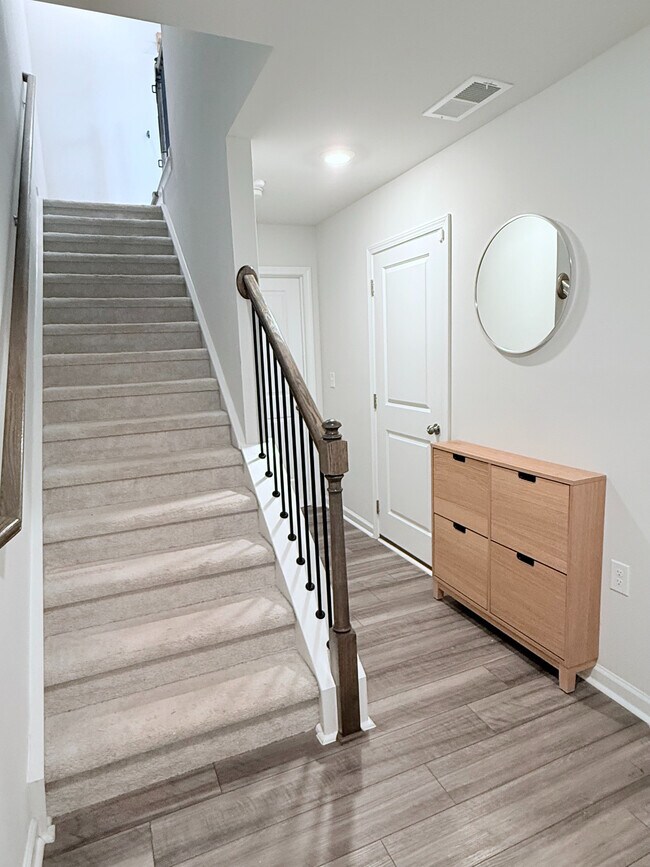 Room in Townhome on Chert Ln