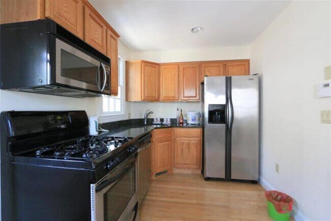 Photo - 86 Winter St