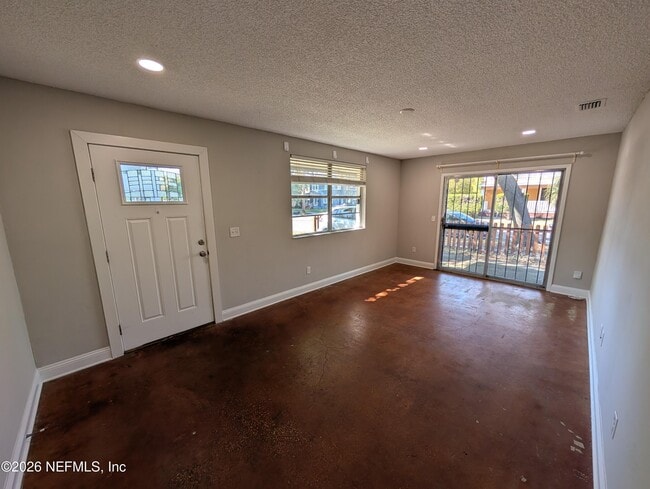 Photo - 2063 N Laura St