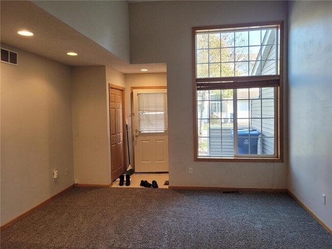 Photo - 5187 207th St N