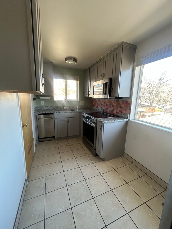 Photo - 673 E 6th Ave Unit 7