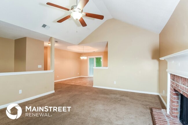 Photo - 746 Peteywood Dr