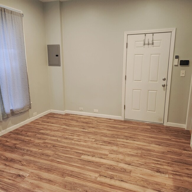 776 Main St