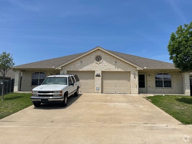 Building Photo - 1303 Powder River Dr Rental