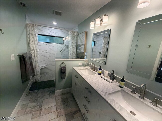 Photo - 5883 Sand Oak Dr