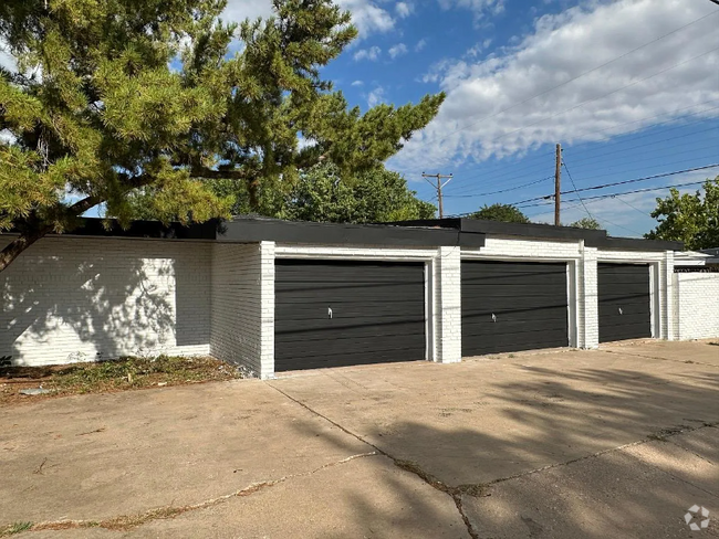 Building Photo - 3802 41st St Rental