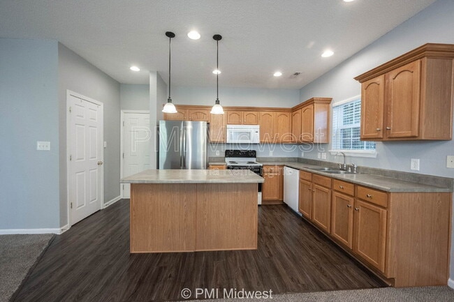 Photo - 3460 Firethorn Drive