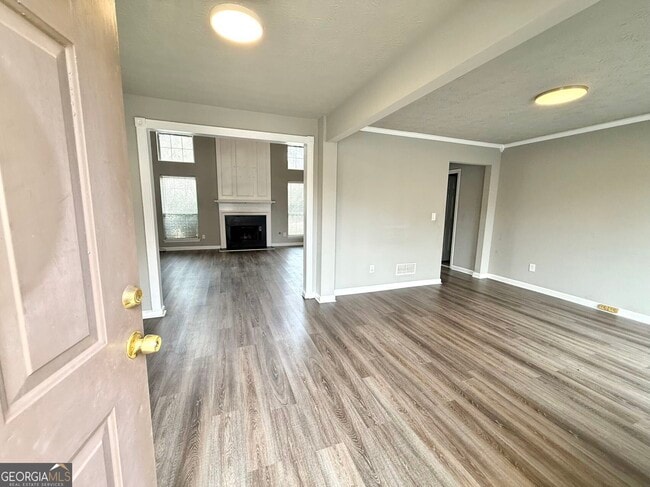 Photo - 1563 Oak Park Ct