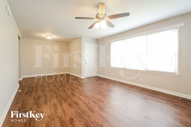 Photo - 5626 Amason Rd