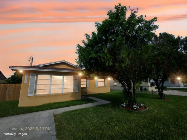 Building Photo - 3530 S 55th Ave Rental