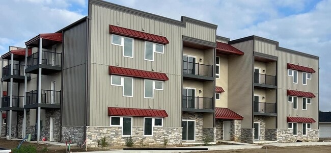 Del Mar Executive Suites - Welcome to Tippe River Downs