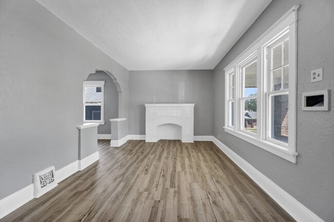 Photo - 5721 Floy Ave