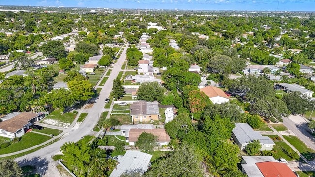 Photo - 921 NW 14th St
