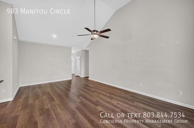 Photo - 983 Manitou Cir