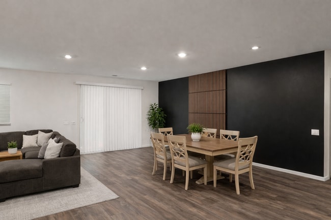 Photo - 1327 Callison Wy