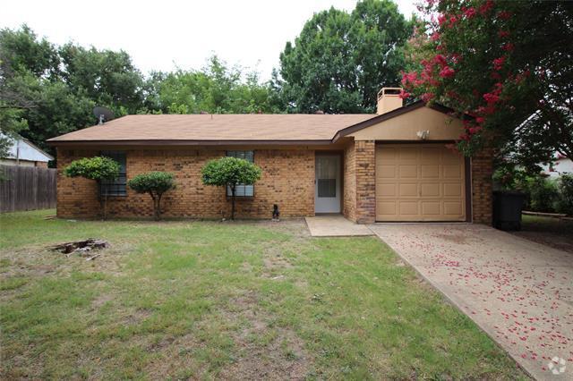 Building Photo - 4744 Meadow Trail Dr Rental