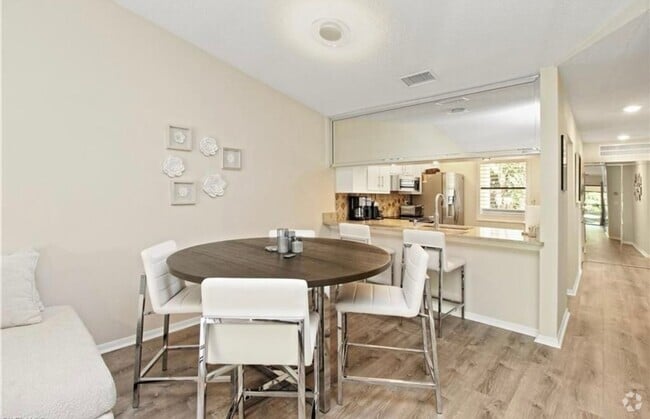 Building Photo - Charming 3BR Condo in Fort Myers