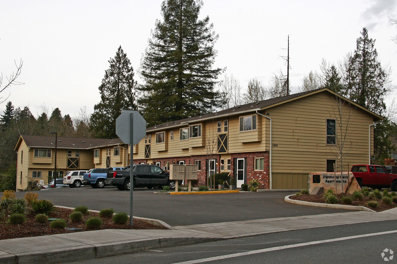 Harmony Park Apartments - Harmony Park Apartments